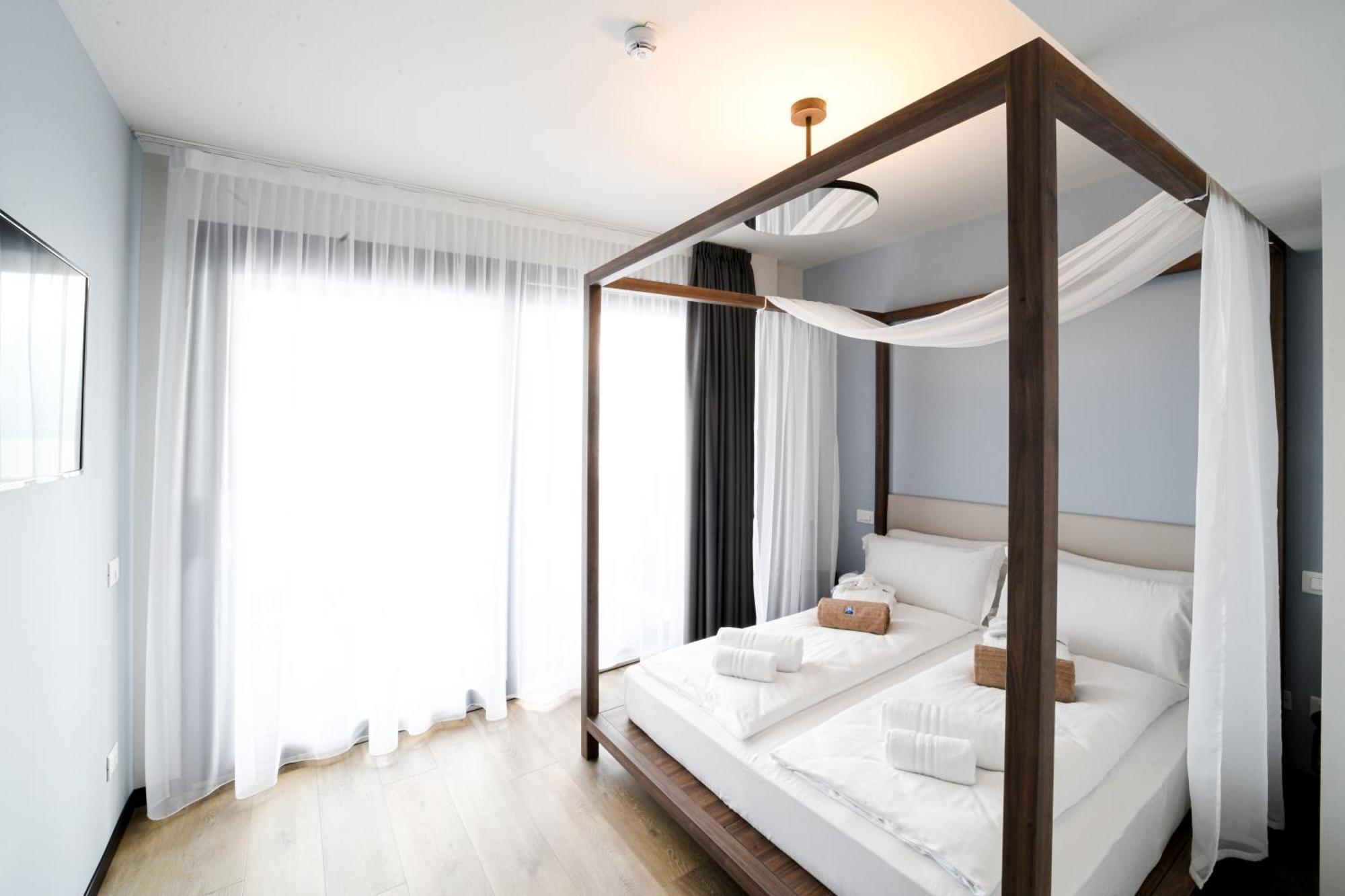 Hotel Dirce