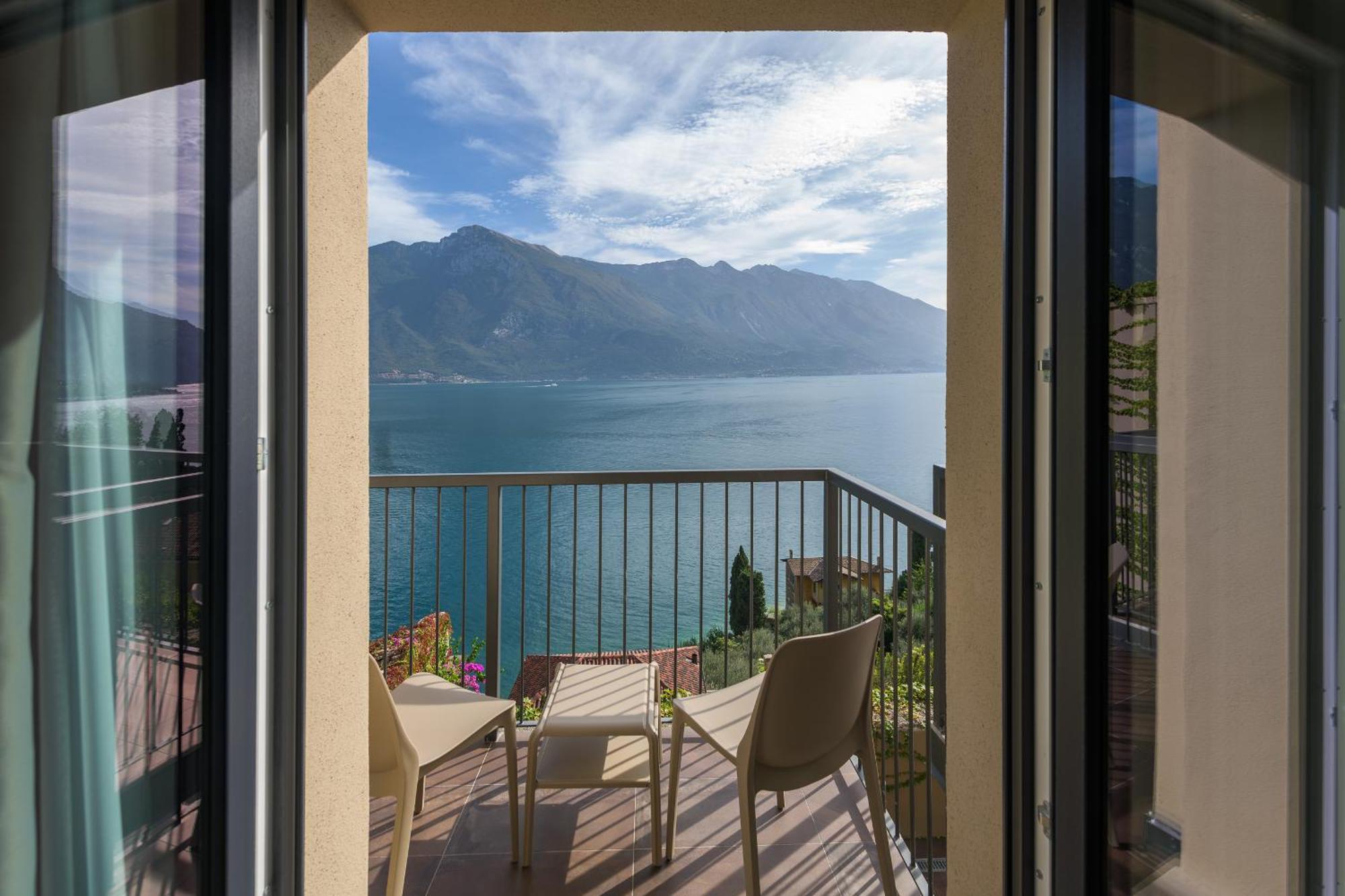 Dirce Hotel