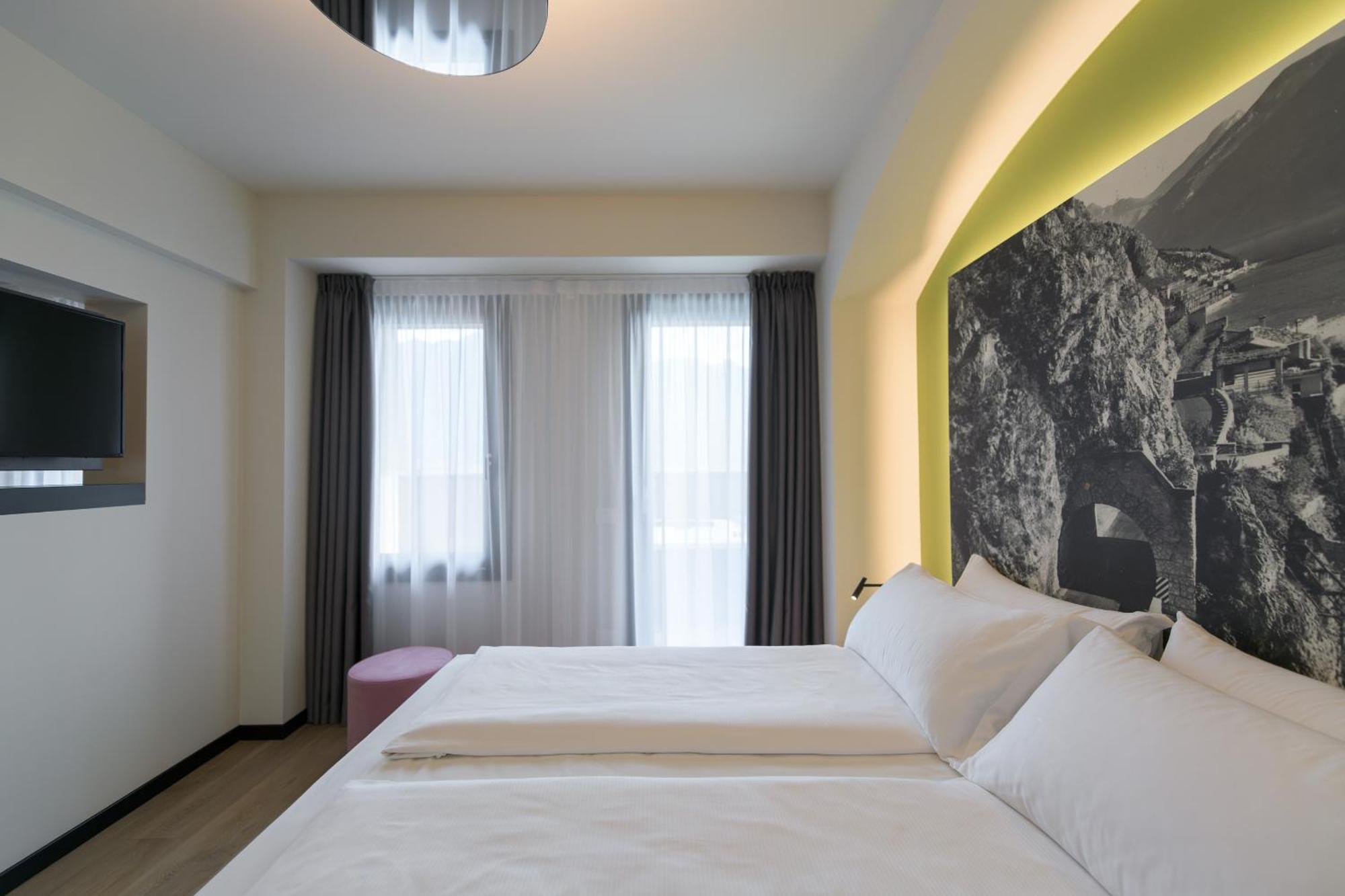 Dirce Hotel 4*