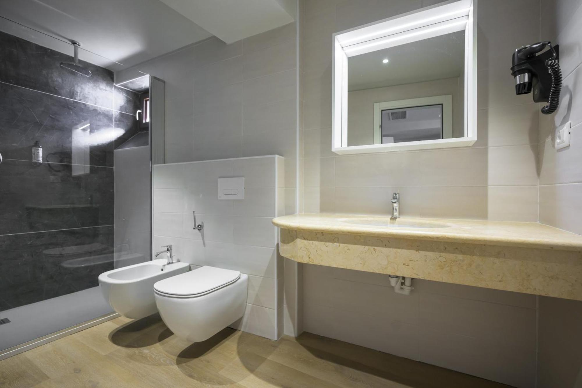 Hotel Dirce
