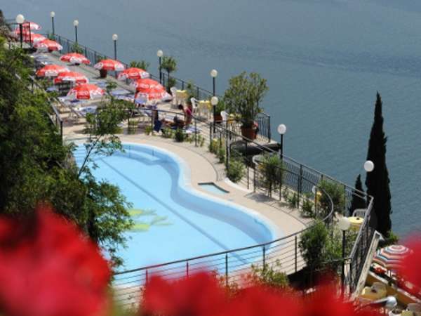Dirce Hotel