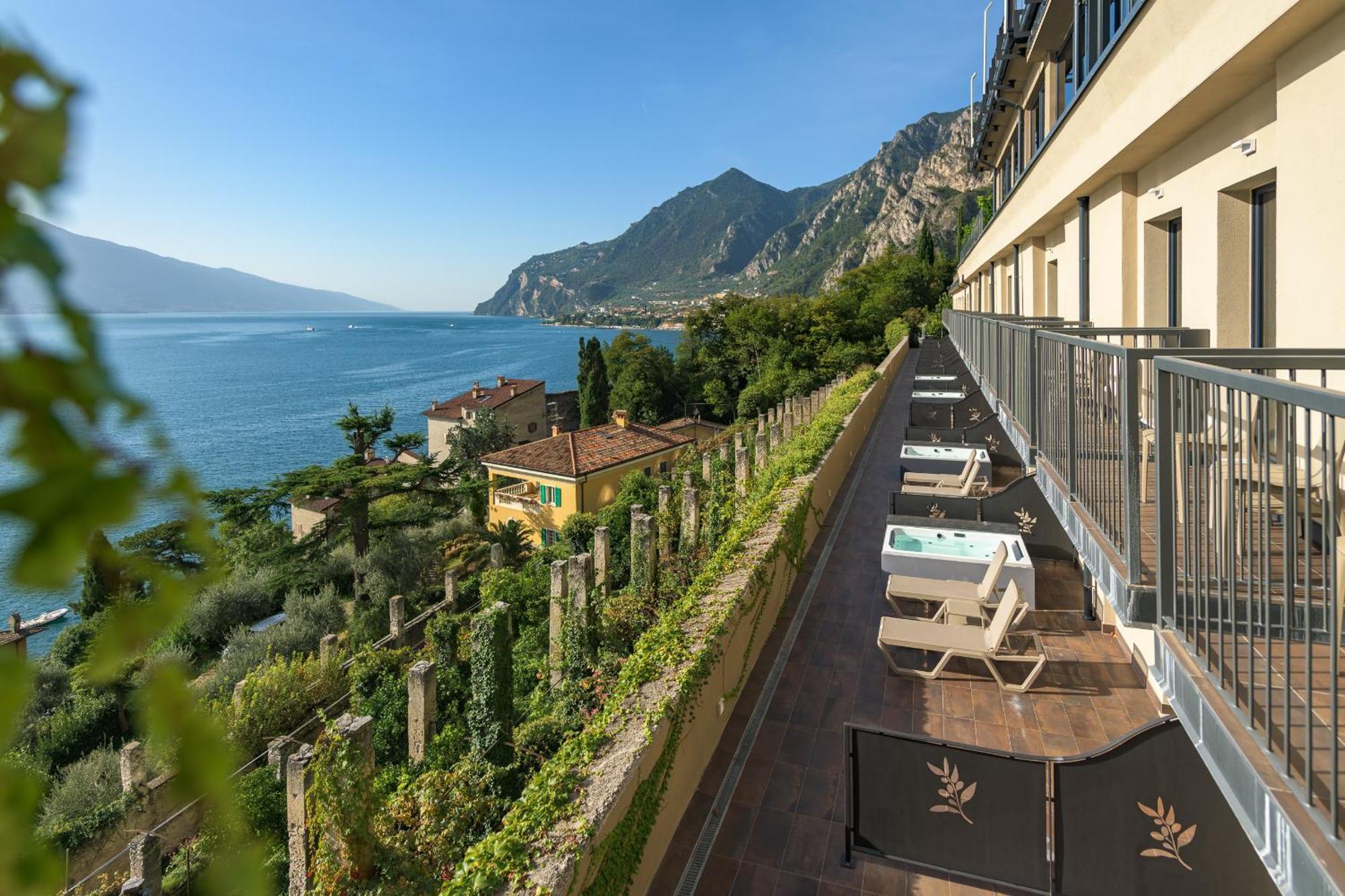 Dirce Hotel