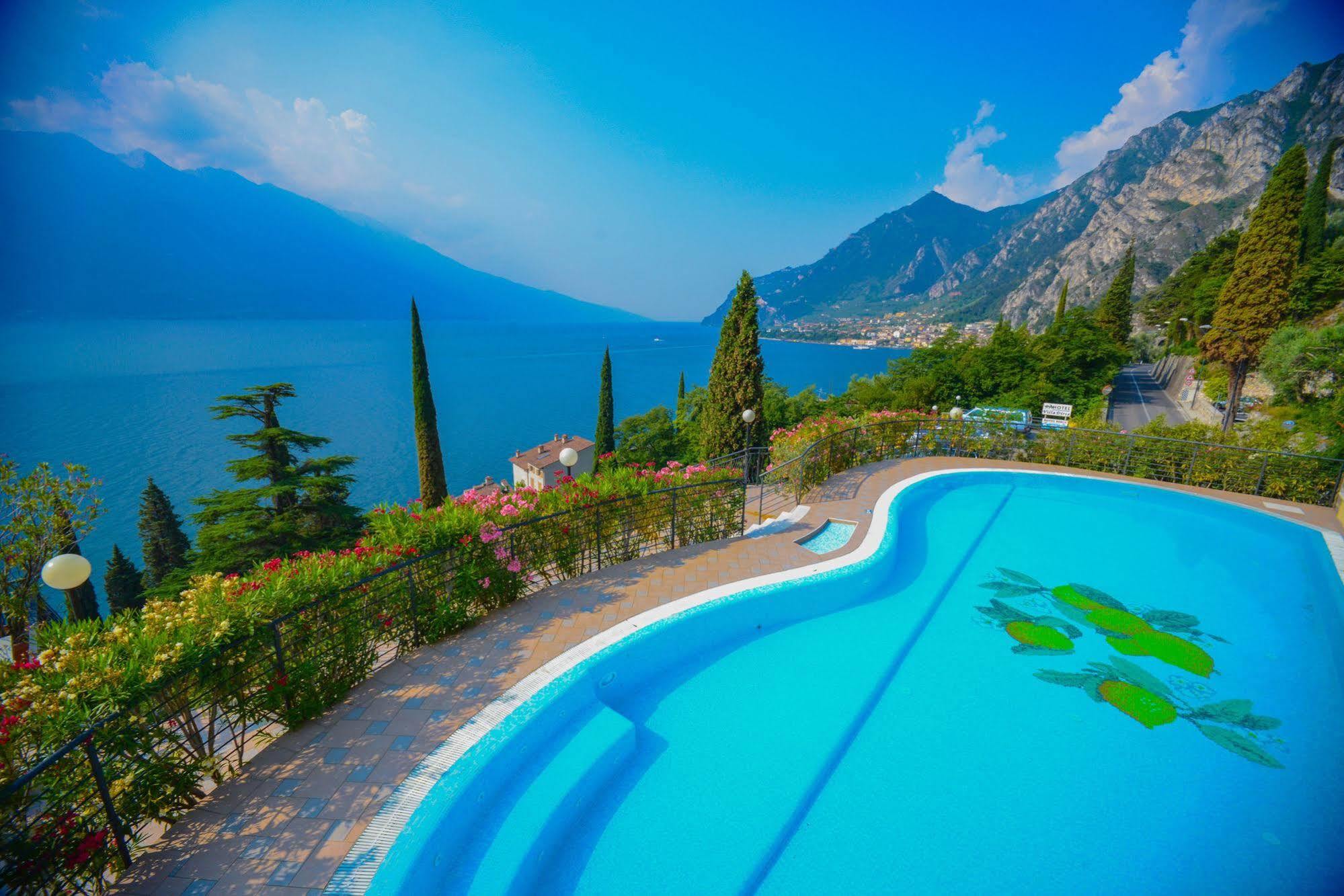 Dirce Hotel Limone sul Garda
